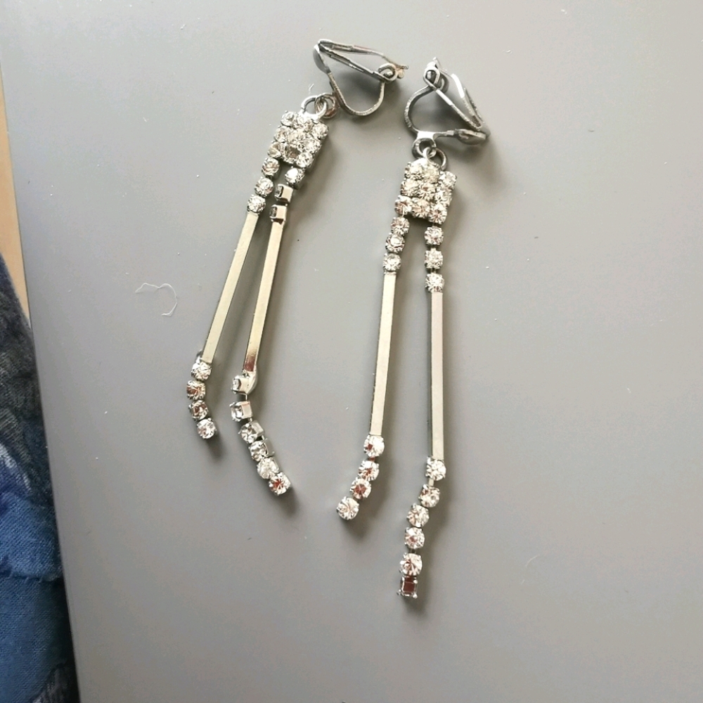 🍀 3/$30 Clip on Earrings